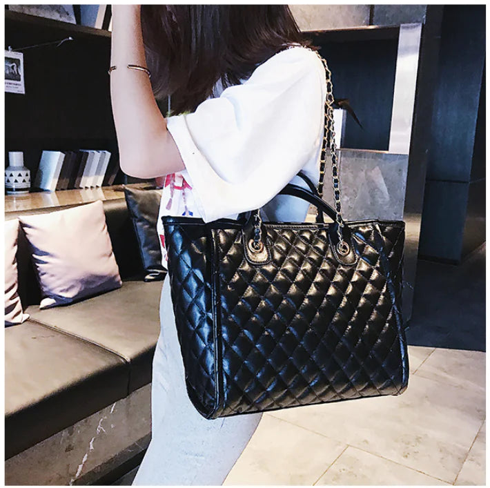 Diamond Pattern Chain Bag - Handheld and Shoulder Bag