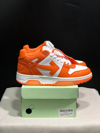 OFF-WHITE Leather Arrow Low-Top Sneakers for All