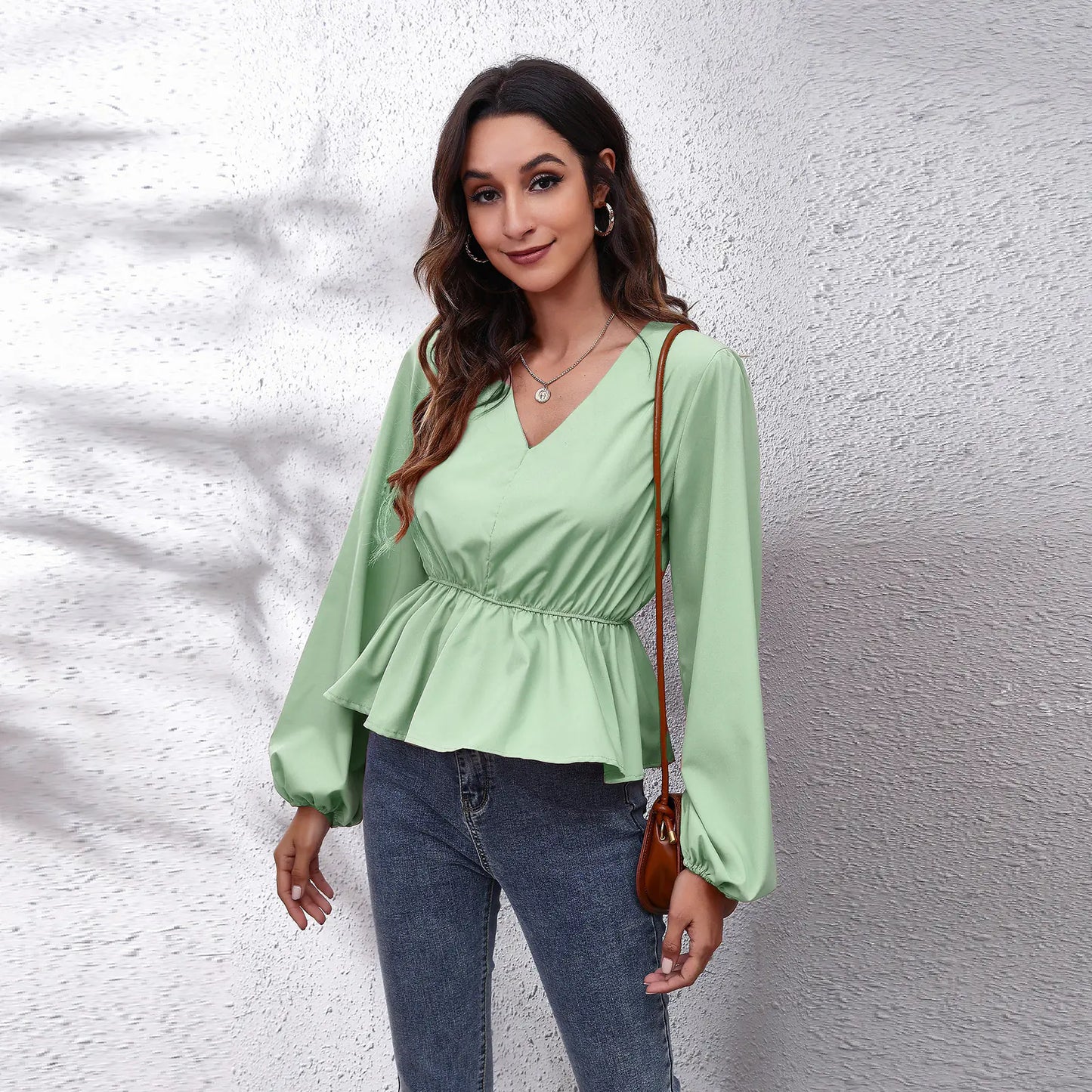 Elegant Women's Casual Shirt with Lantern Sleeves