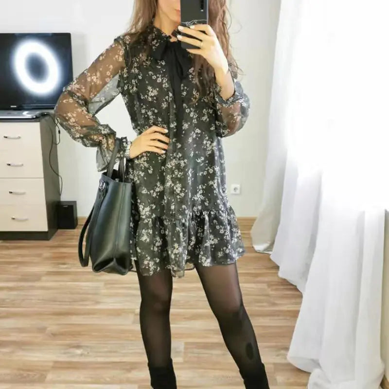 Fresh Floral Round Neck Long Sleeve Chiffon Dress