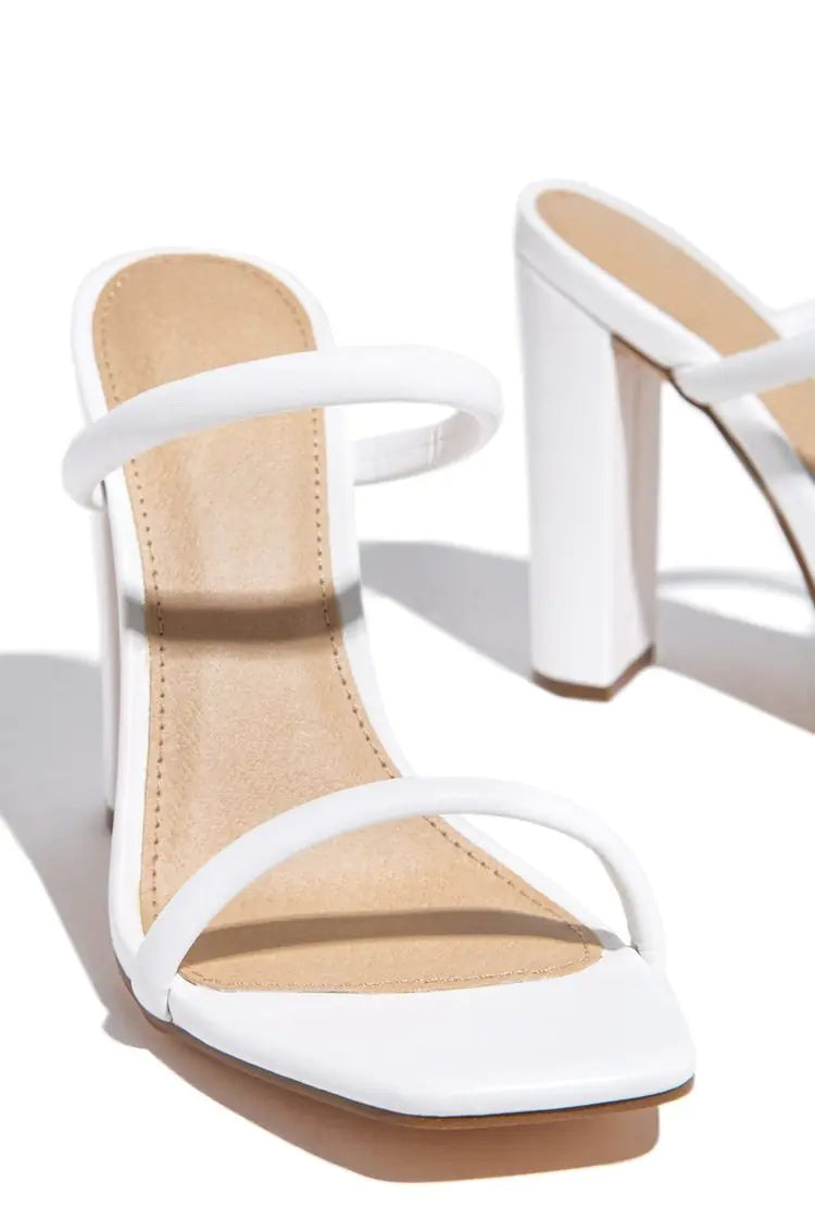 One-Word Women's High-Heeled Shoes with Thick Heel