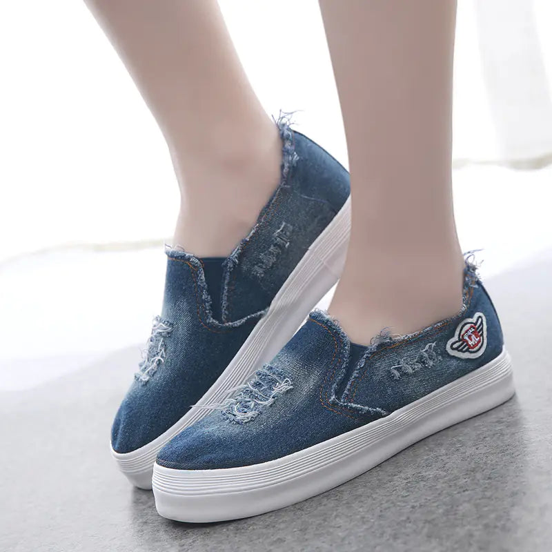 2018 Women's Canvas Slip-On Shoes with Thick Sole