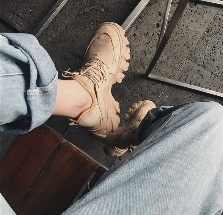 Canvas Lace-Up Thick Sole Casual Shoes for Women
