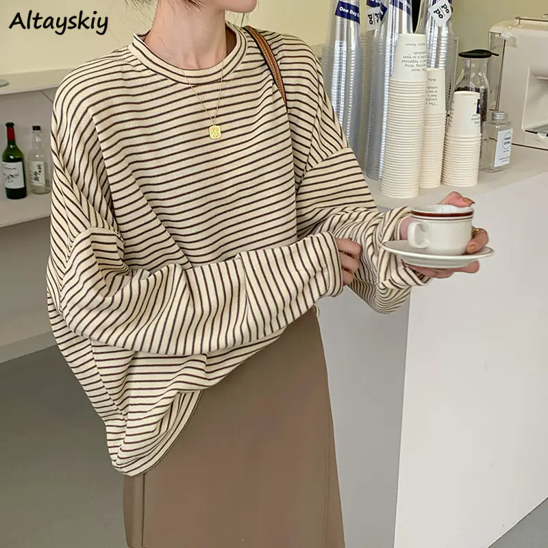 Elegant Basic Women's Fashion T-Shirt