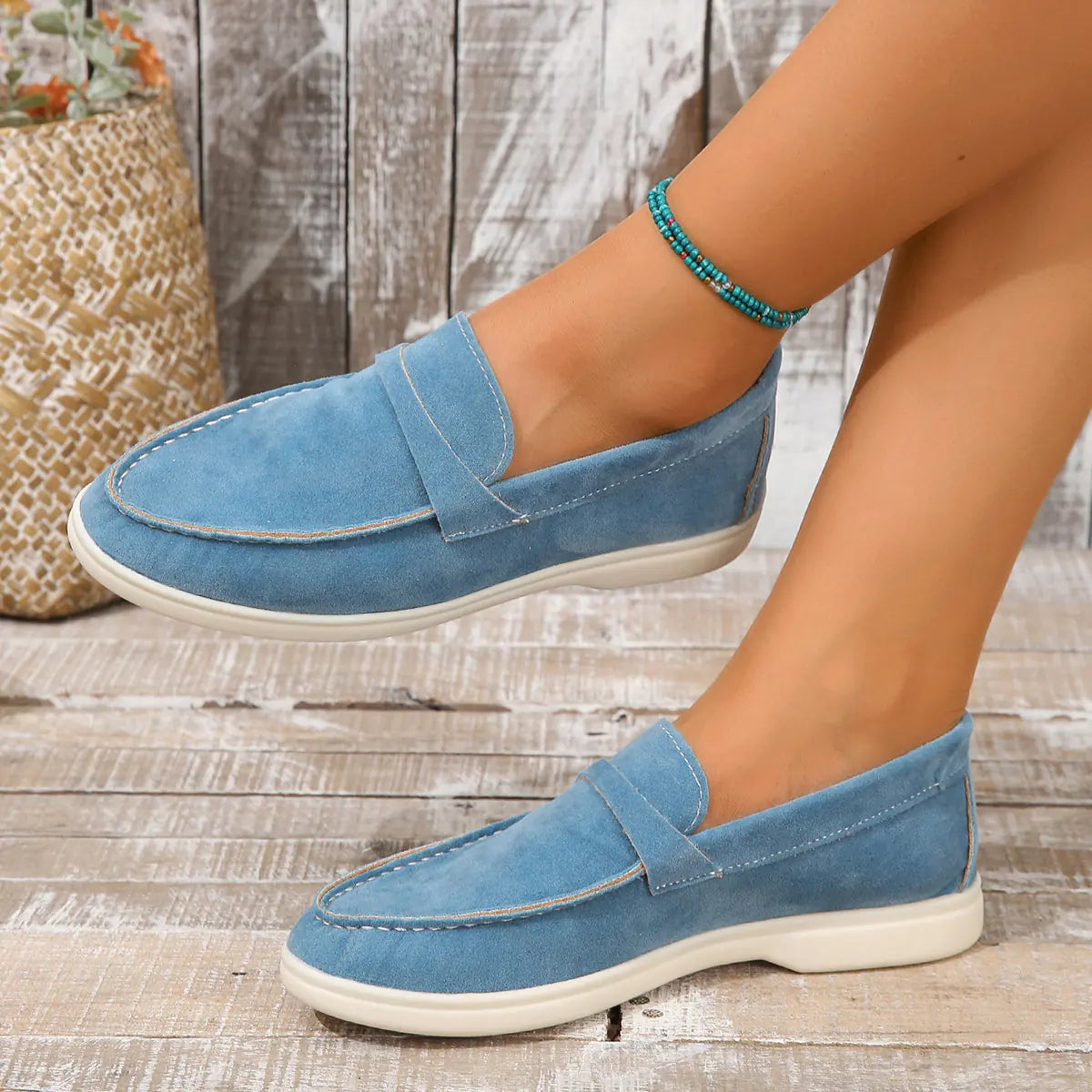 2023 Women's Slip-On Loafers Retro Casual Shoes