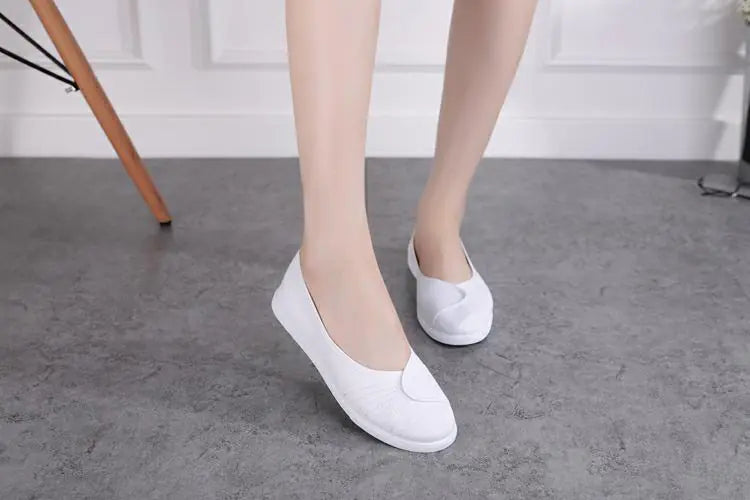 Classic Comfortable Flat Canvas Shoes for Women