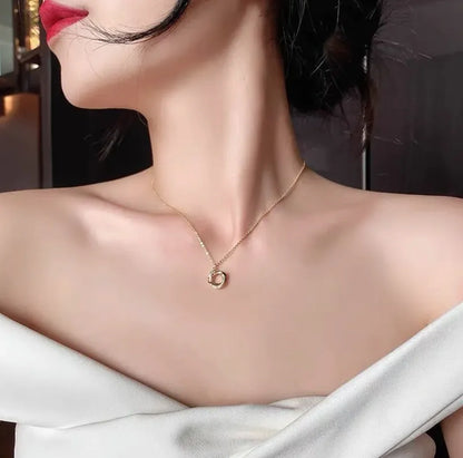 Elegant Clavicle Necklace