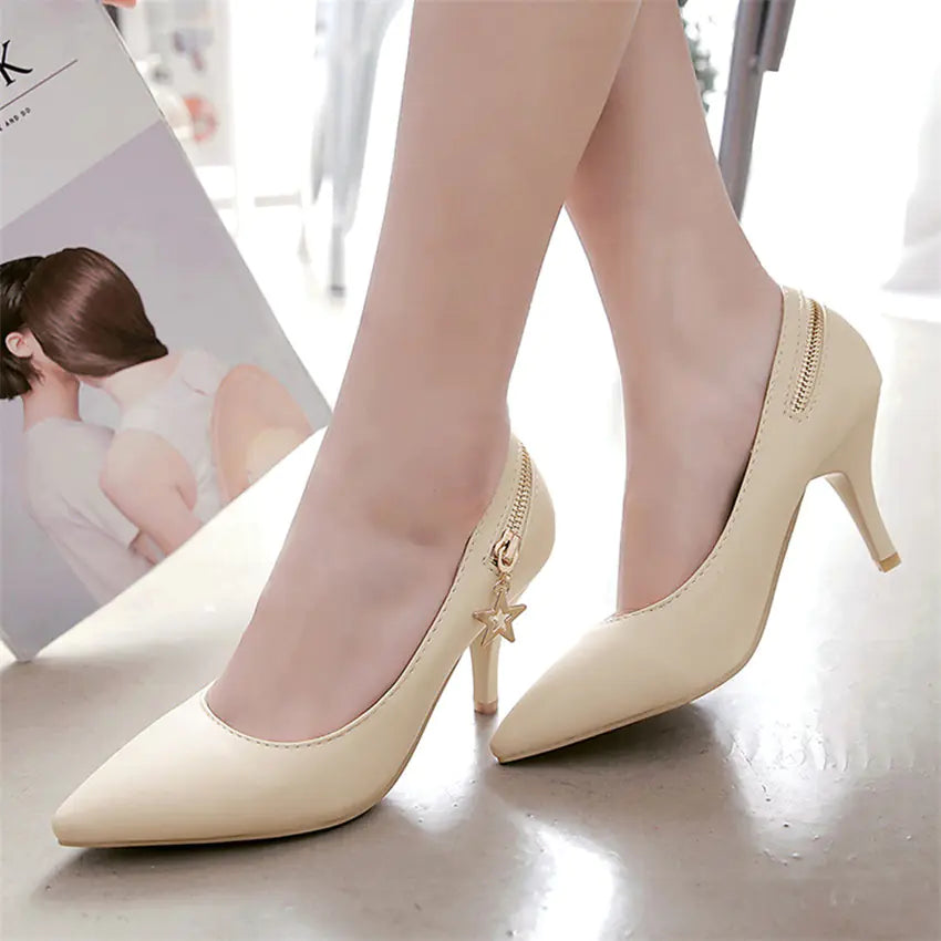 נעלי אביב לנשים עם רוכסן מתכת במידות גדולות