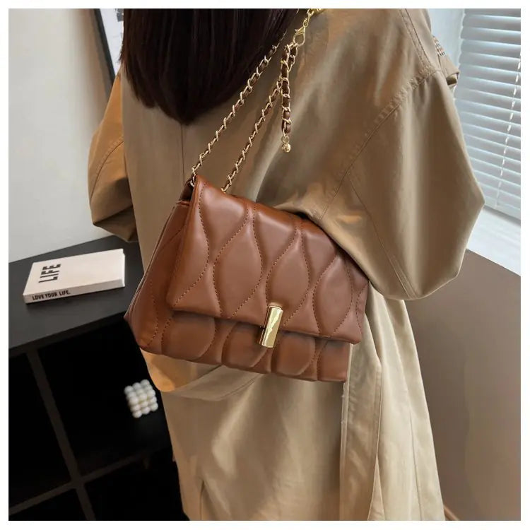 Retro Women's Versatile Single Shoulder Crossbody Bag