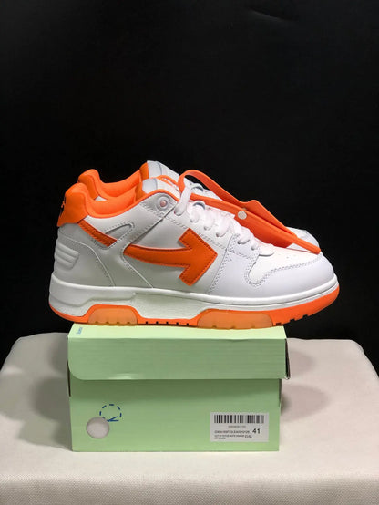 OFF-WHITE Leather Arrow Low-Top Sneakers for All