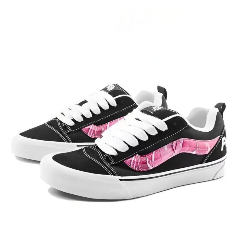 נעלי סקייטבורד רטרו מזמש של Vans KnuSkool עם לוגו גדול