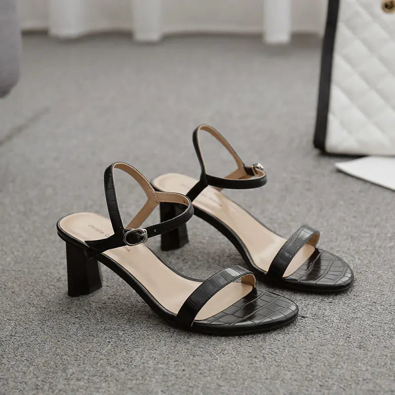 נעלי עקב בסגנון פיות לסטודנטים