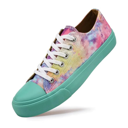 LUMUBBY Canvas Shoes for Women Low Top Womens Fashion Sneakers Casual Tennis Shoes Classic Canvas Walking Shoes Green