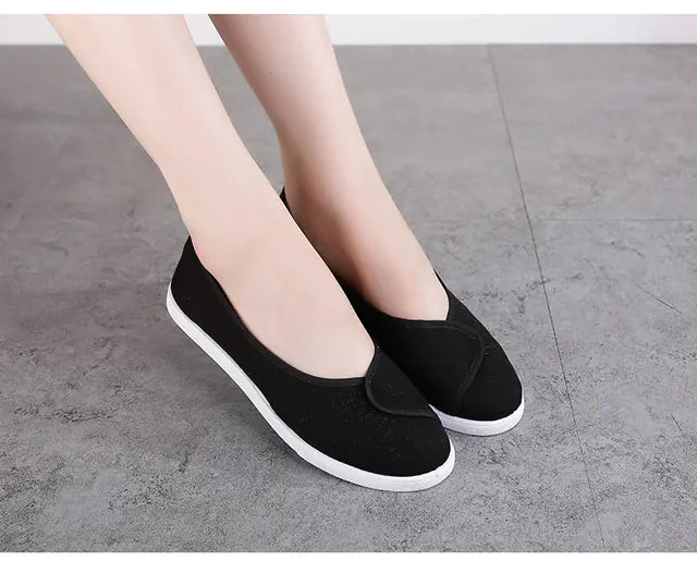 Classic Comfortable Flat Canvas Shoes for Women