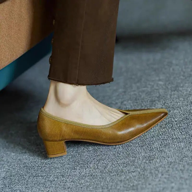 2023 Spring Vintage Leather High-Heel Shoes for Women