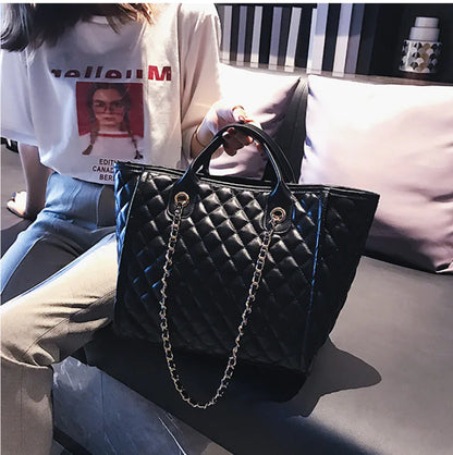 Diamond Pattern Chain Bag - Handheld and Shoulder Bag