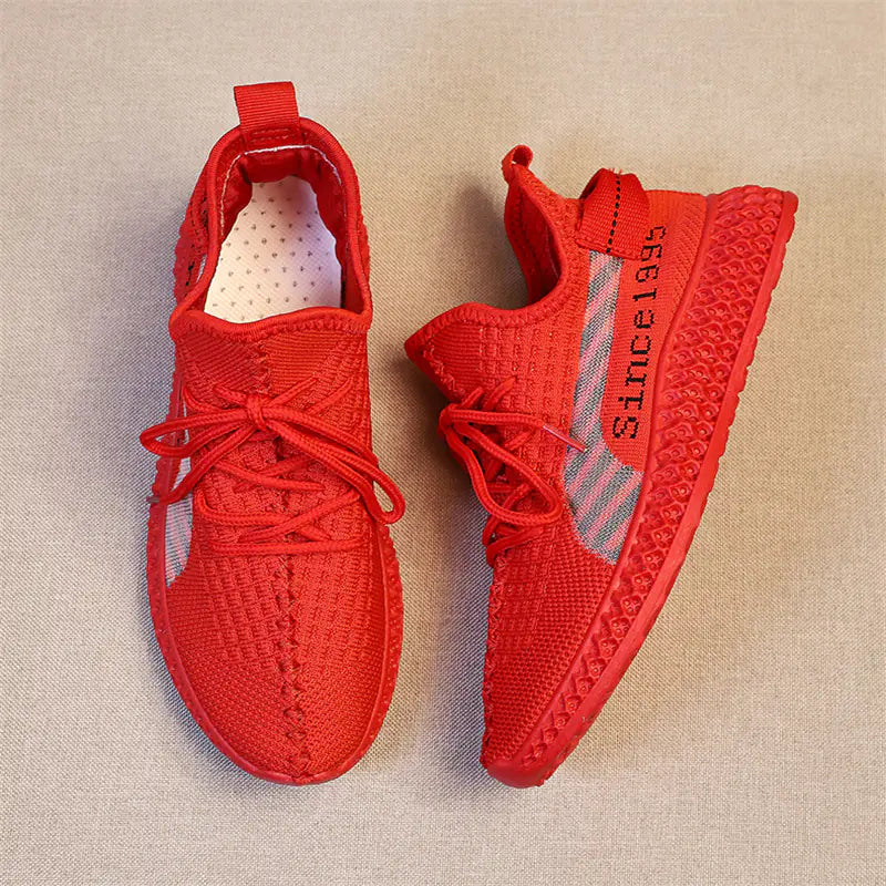 נעלי ספורט לנשים, נעלי פלייקניט סרוגות