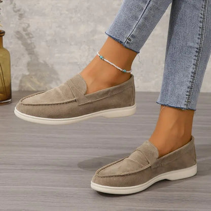 2023 Women's Slip-On Loafers Retro Casual Shoes