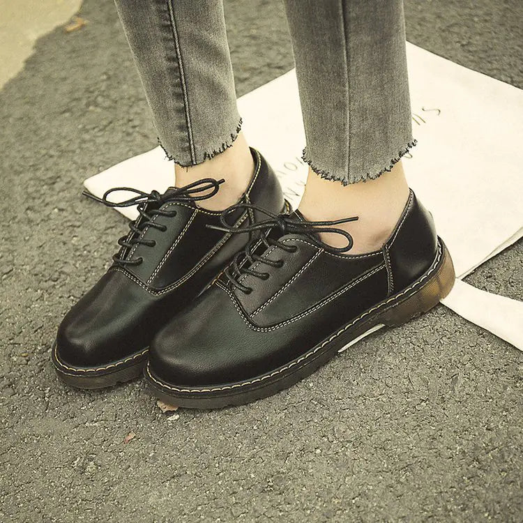 Stylish Retro Black Flat Leather Shoes for Women 2020