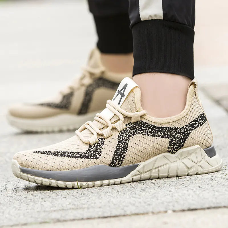 Fashionable Outdoor Men's Breathable Knit Sneakers