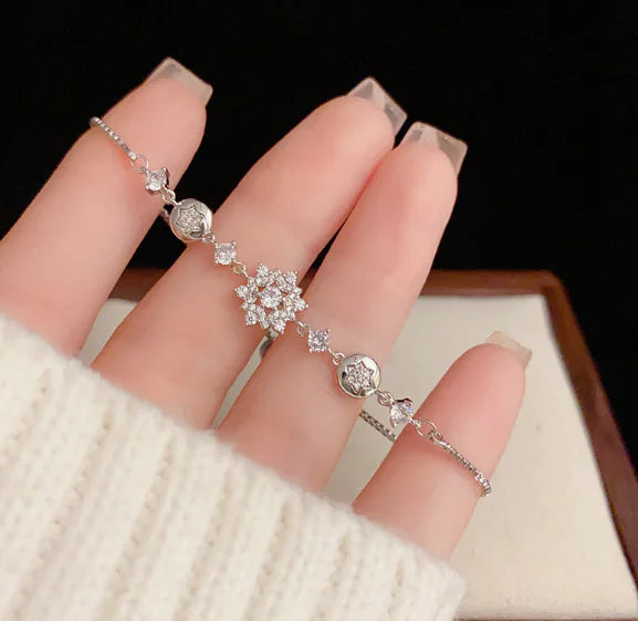 צמיד מתכוונן פרחי זירקון אלגנטי