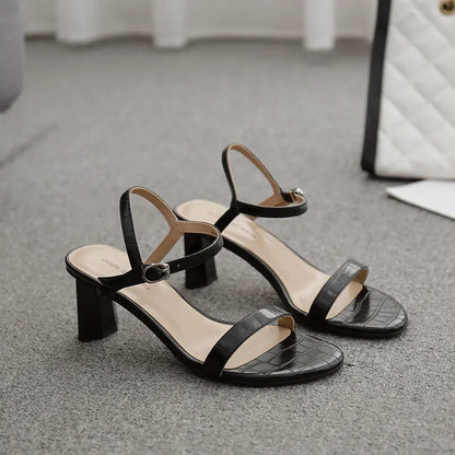 נעלי עקב בסגנון פיות לסטודנטים