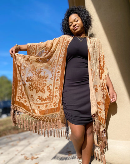 קימונו בוהו אלגנטי בסגנון ברנאוט