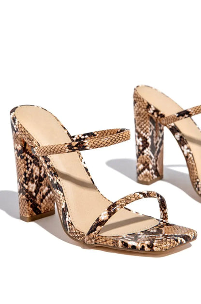 One-Word Women's High-Heeled Shoes with Thick Heel