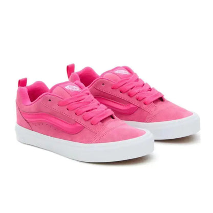 נעלי סקייטבורד רטרו מזמש של Vans KnuSkool עם לוגו גדול